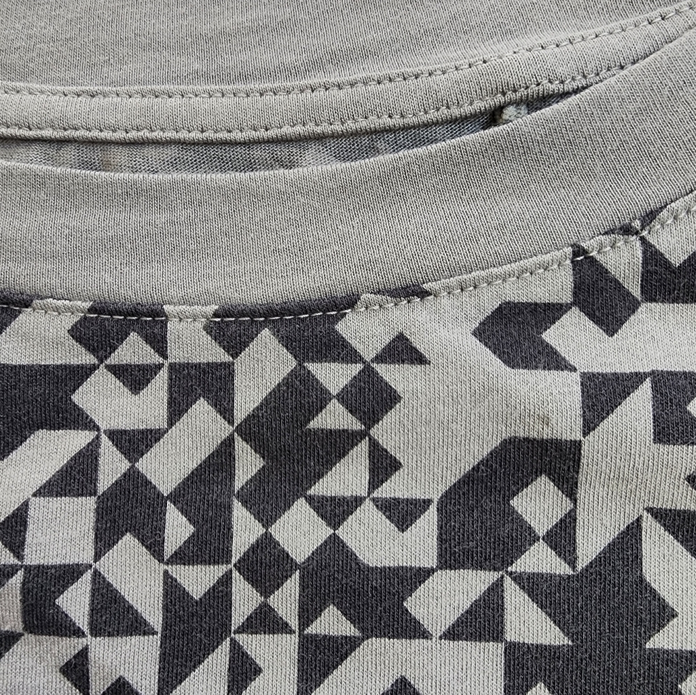 Uniqlo SPRZ NY MoMA Collection Graphic Tee in Gray Size XS - Picture 3 of 8